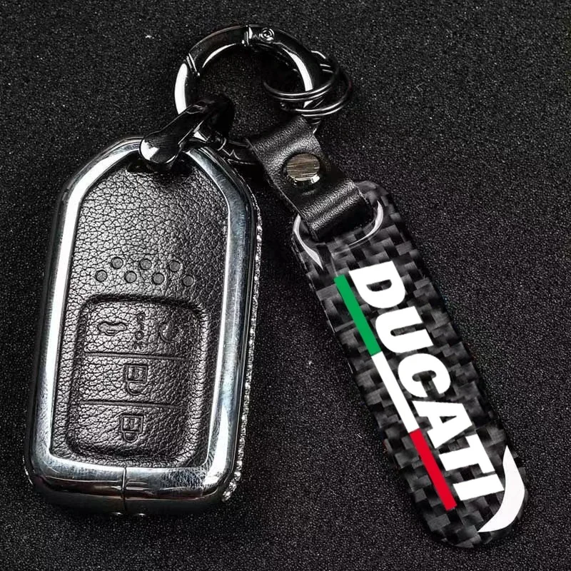 1PCS For Ducati Hypermotard 950 939 821 796 1100 Motorcycle Accessorie Motorcycle Keychain Keyring Carbon FiberHigh-Grade