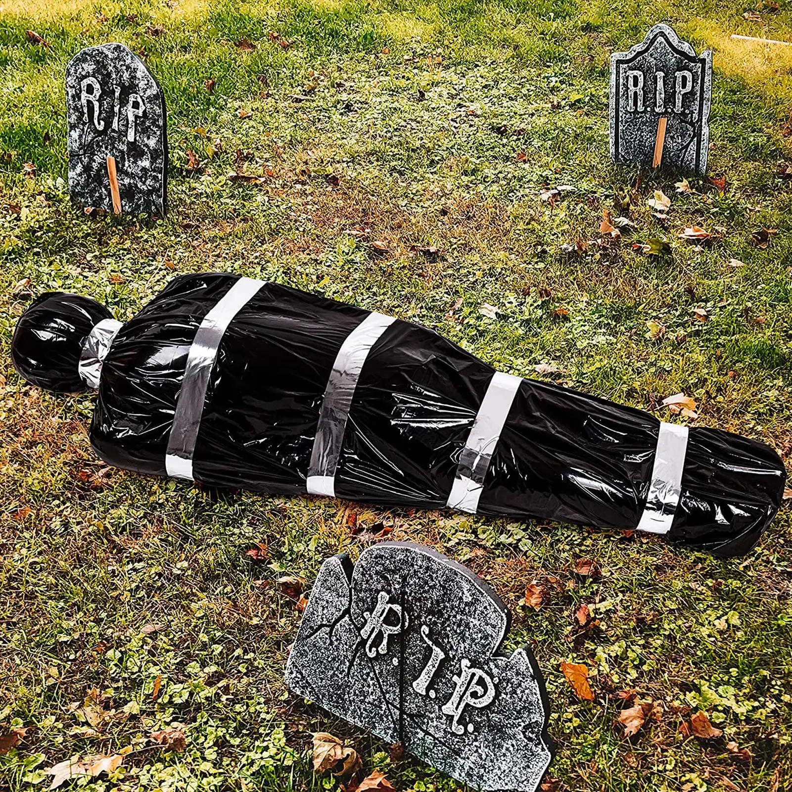 Inflatable Props Fake Corpse Dead Body In A Bag Realistic Scary Hanging Halloween Decorations Creepy Haunted House Decor