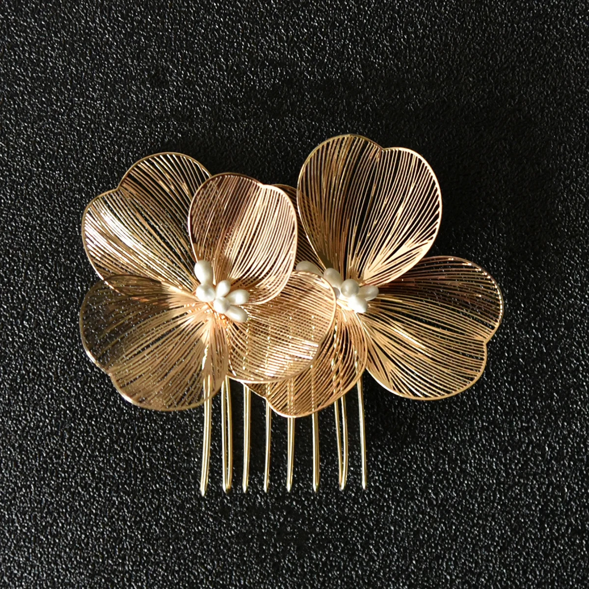 Thumbnail 4 - #52 Latest Trendy Hair Clips Offers