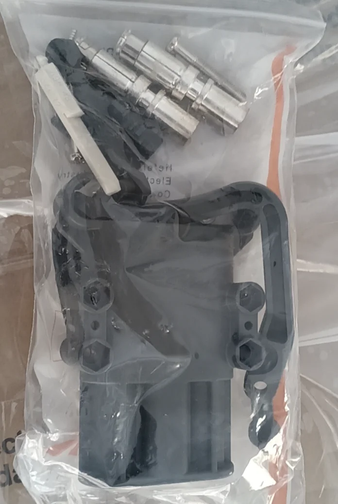 

Female plug connector