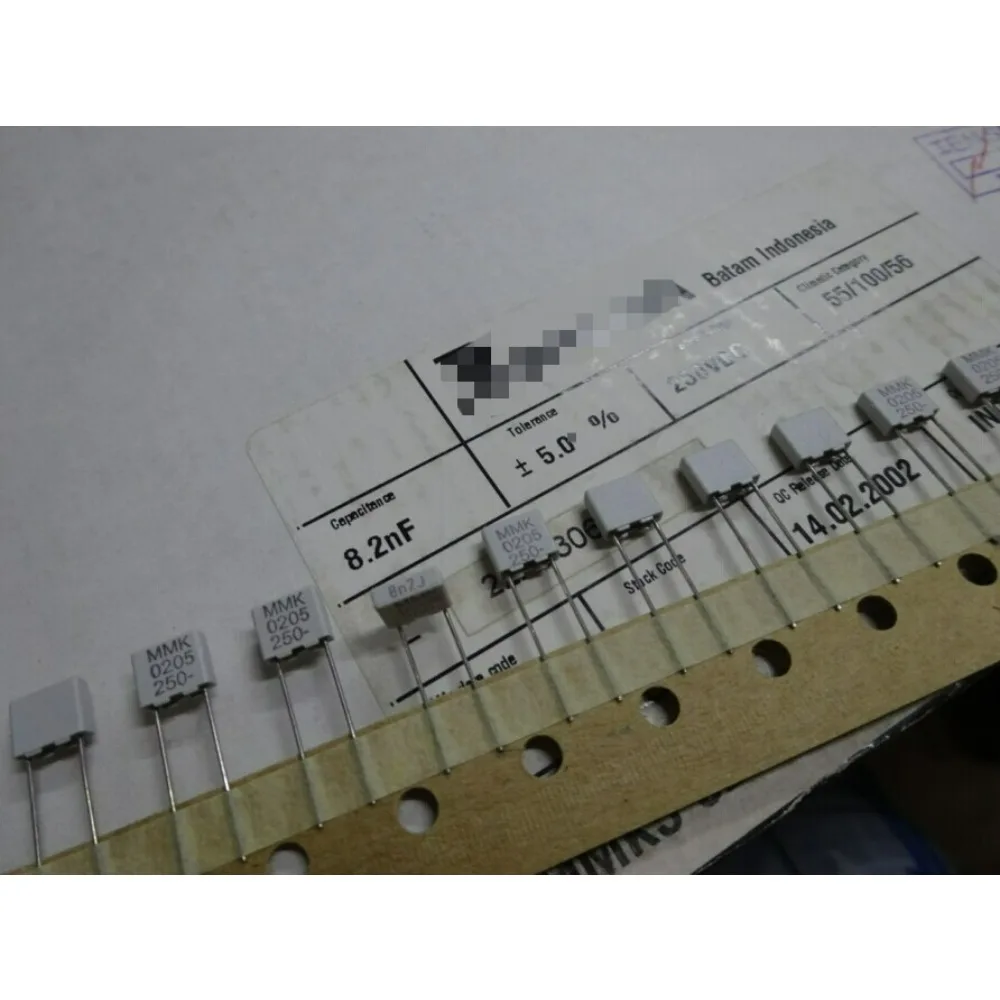 

20PCS MMK5 0.0082uf/250v 8.2nf 8200pf 822 Brand new 5mm film capacitor