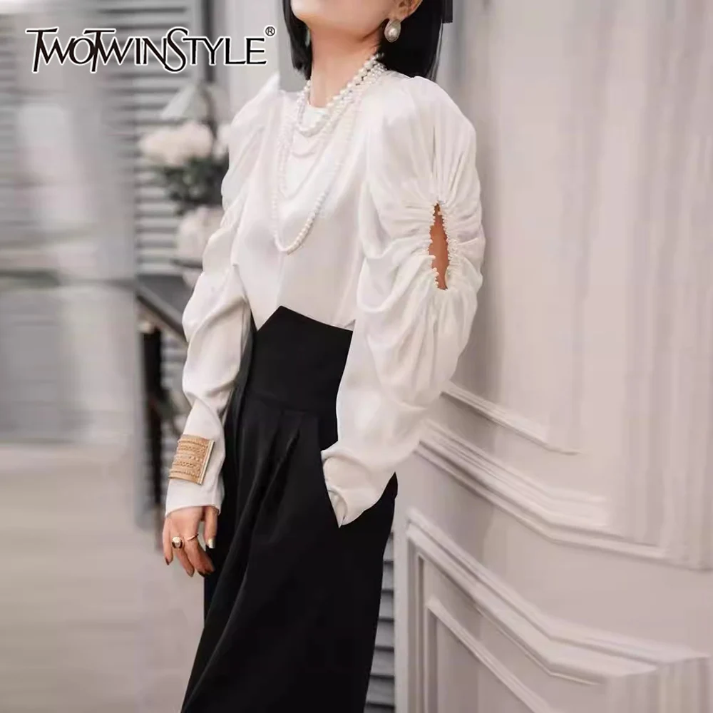 

TWOTWINSTYLE Solid Spliced Shirring Basics Shirt Female O Neck Long Sleeve Temperament Women's Shirts Summer Style Fashion New