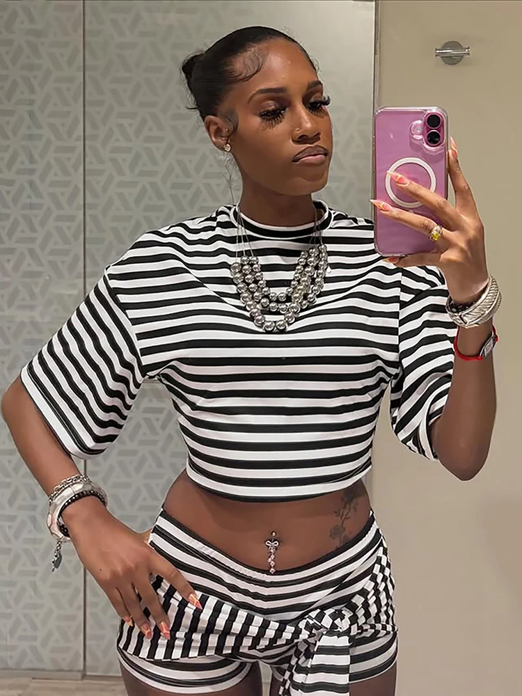 Weird Puss Stripe Print 2 Piece Set Woman o-Neck Half Sleeve Crop Tops+Bandage Taseel Mini Shorts High Street Fashion Outfits