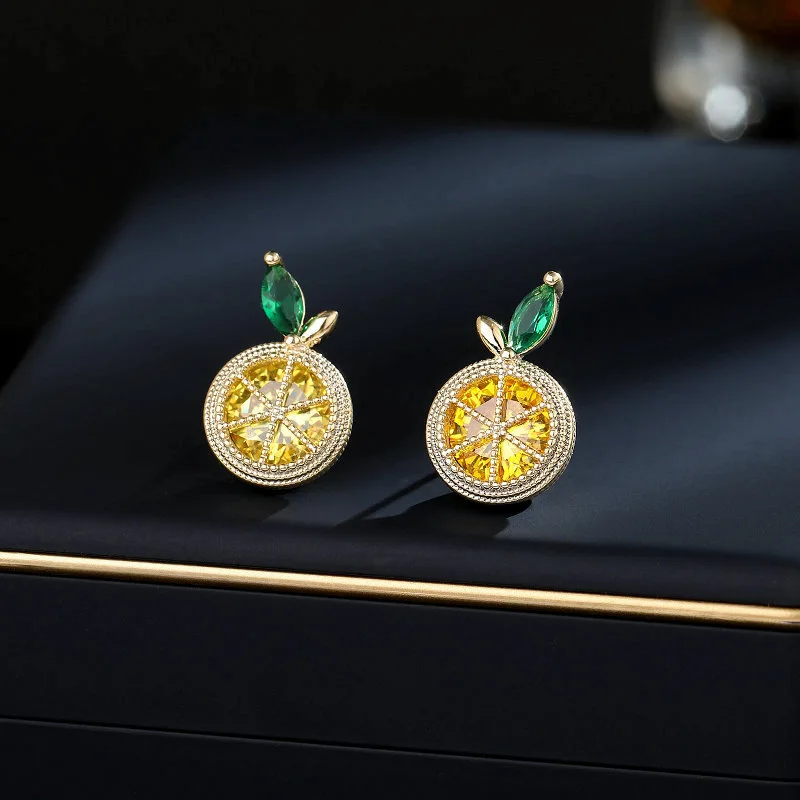 

S925 Silver Needle Niche Design With A Minimalist And Elegant Style. Earrings Are Trendy, Sweet, And Fresh. Zircon Inlaid With O