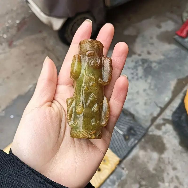 Mythical Pillar Ornament, Antique-Style Old Jadeite Pendant, Handheld Item