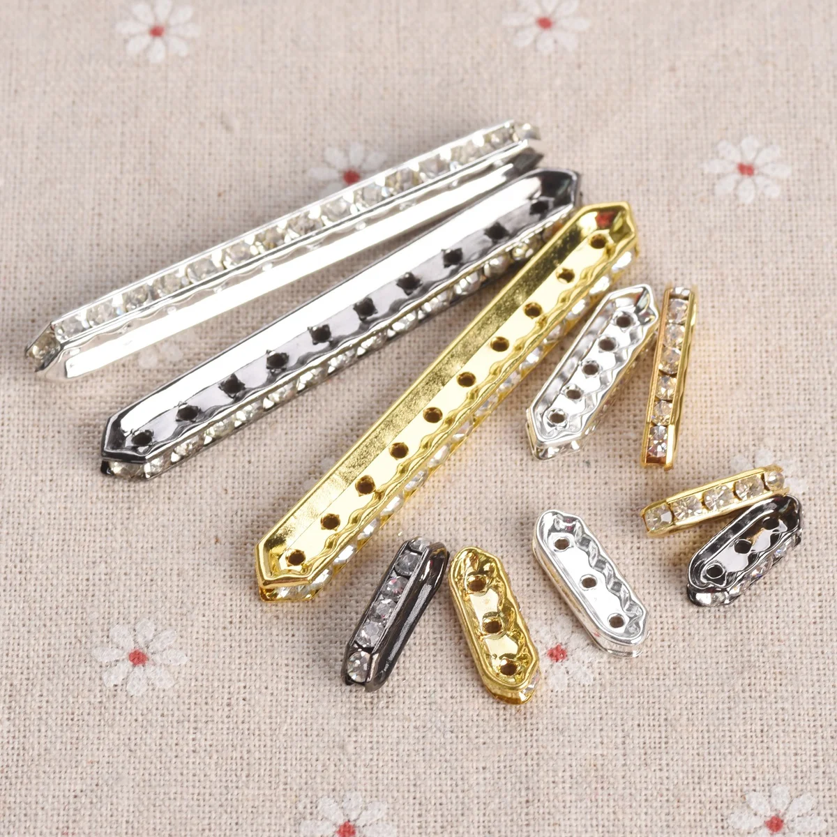 10 szt. 3/5/10 Otworów 18x7mm 27x8mm 70x9mm Miedziany Stop Metalu Kryształowe Szklane Dżety Luźne Koraliki Dystansowe do Wyrobu Biżuterii DIY