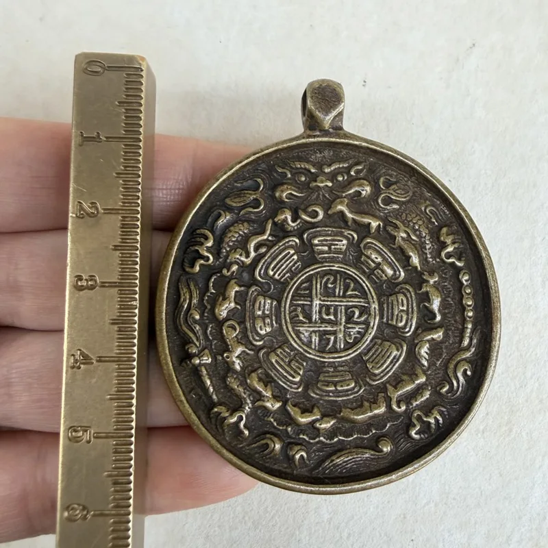 Tibetan-style brass twelve zodiac signs, nine palace , bagua , portable pendant, side-hanging copper amulet