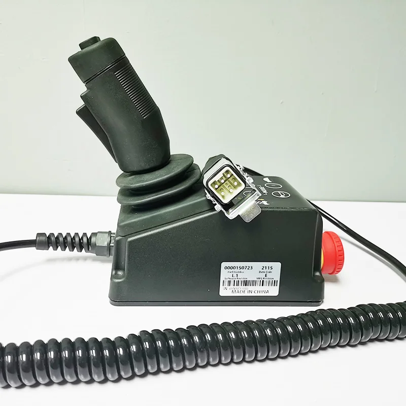 Upper controller PCU, compatible with various styles of high-altitude vehicles such as scissor fork, mast, and track