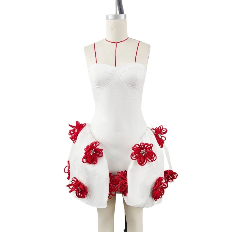 Trägerlose, rückenfreie, elastische, formelle Abendkleider im Hepburn-Stil mit einzigartigem, dreidimensionalem, floralem, engem und flauschigem Rock