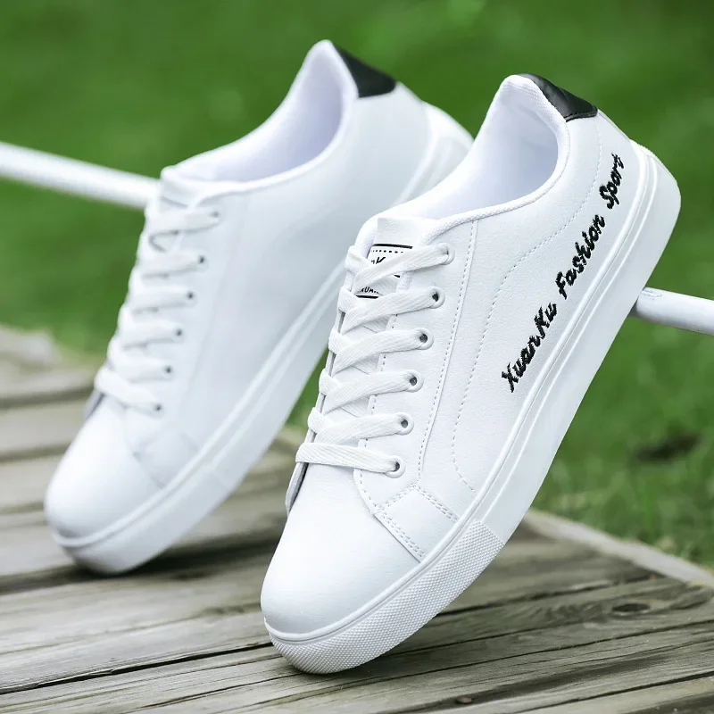 

Spring New Men White Sneakers Comfort For Male Leather Super Sport Shoes Running Boys School Vulcanized Chaussure Homme