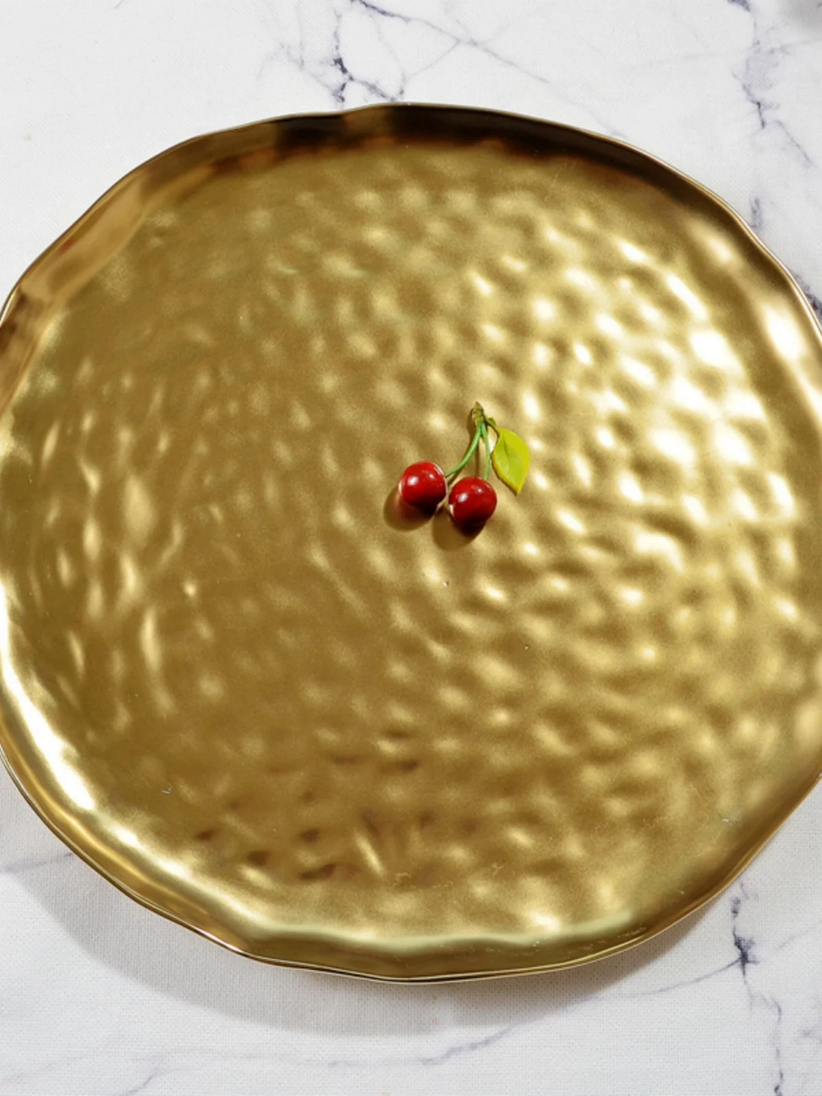 European craft ceramic gold-plated 15-inch large villa club large fruit plate large flat plate tray