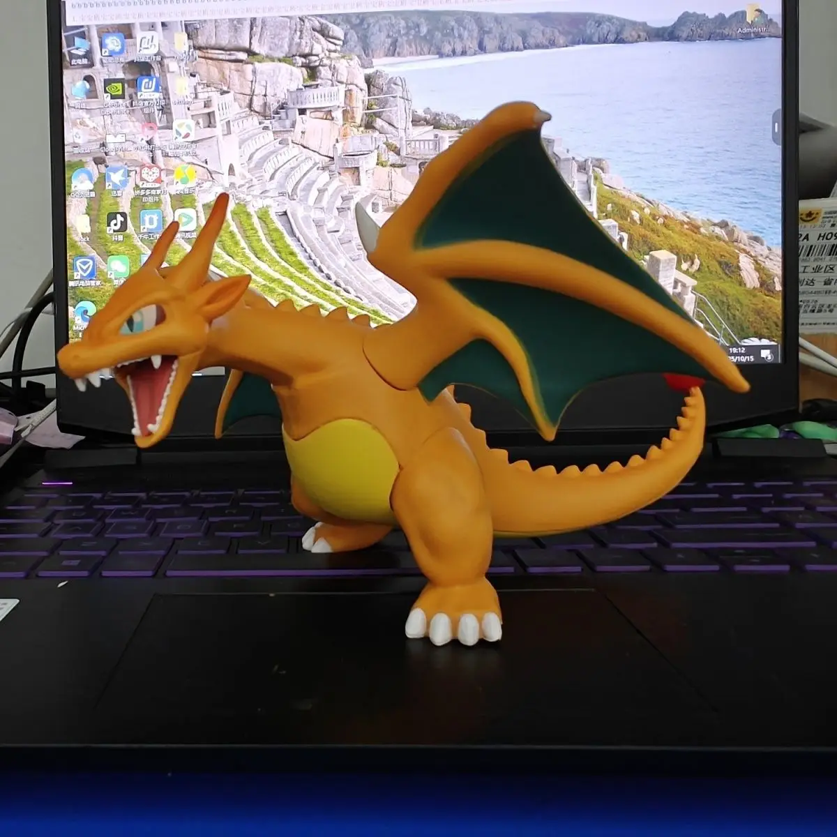 

In Stock Pokemon Charizard Anime Figure Aerodactyl Pokemon Desktop Ornament Figure Collectible Trendy Playthings Statue Toy Gift