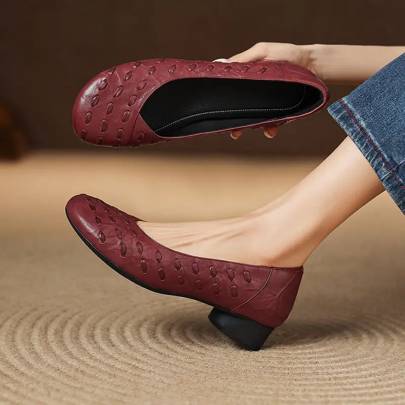 2026 new spring autumn women pumps natural leather 22-25cm cowhide+sheepskin round toe round heel women shoes fashion loafers