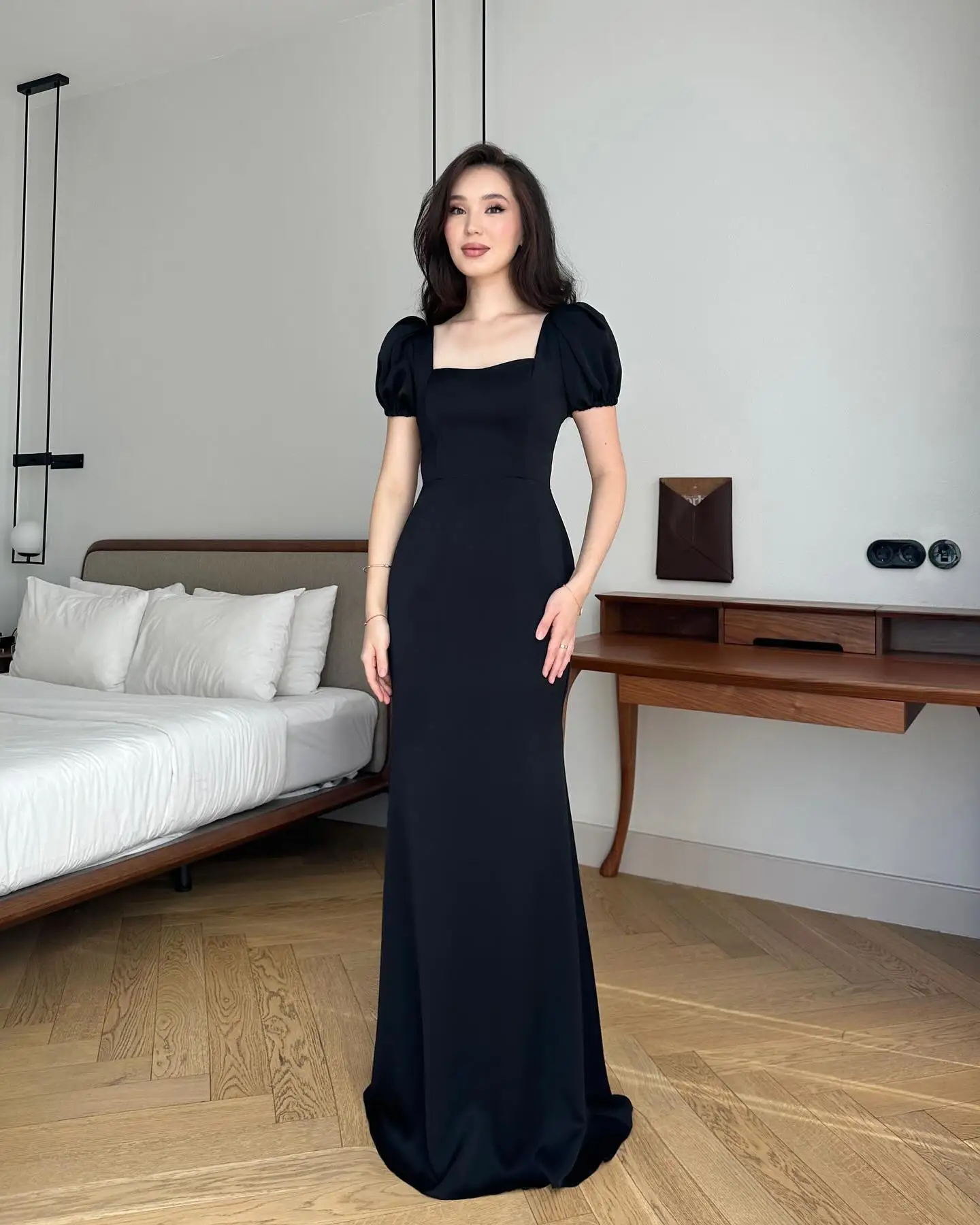 2025 выполненные на заказ вечерние платья трапециевидной формы с квадратным вырезом, современные атласные платья для выпускного вечера с короткими рукавами, модное вечернее платье с лентами