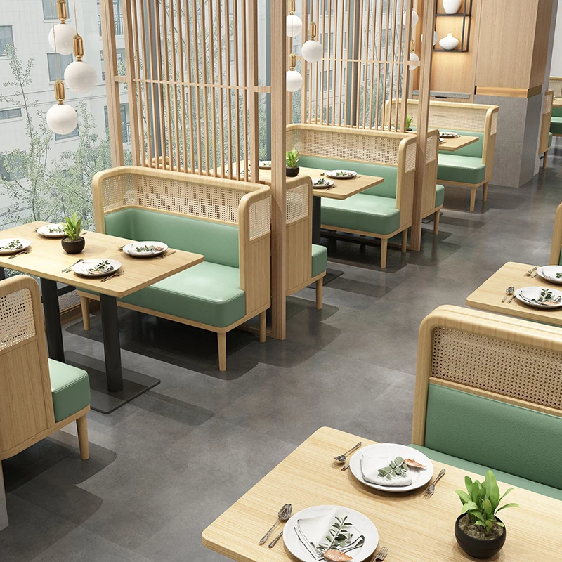 Magasin de barbecue en pot chaud en libre-service, restaurant de siège de carte, restaurant de nourriture japonaise, table et chaise en rotin en bois massif