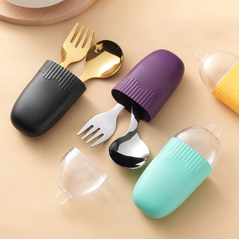 

2 шт./компл. столовые приборы из нержавеющей стали с коробкой для детей, ложка и вилка для удобного кормления ребенка, портативная детская посуда.