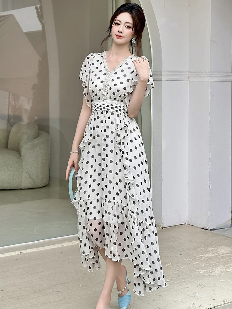 ชุดเดรสยาวทรงไม่สมมาตรหรูหราสำหรับผู้หญิง ดีไซน์เก๋ไก๋ ประดับด้วยลายจุด มุก เพชร ระบายพลิ้วไหว เหมาะสำหรับงานปาร์ตี้หรืองานพรอม