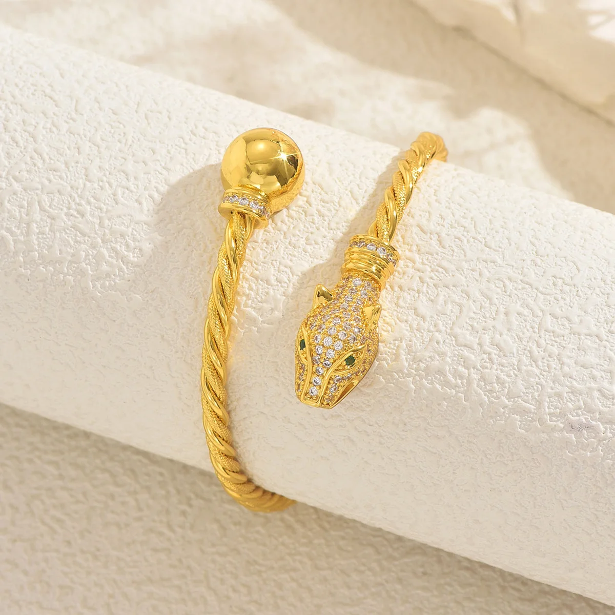 

New Fashion Copper Rope - Textured Snake Head Bangle for Women Gold Color Metal Zircon Bracelet Elegant Jewelry