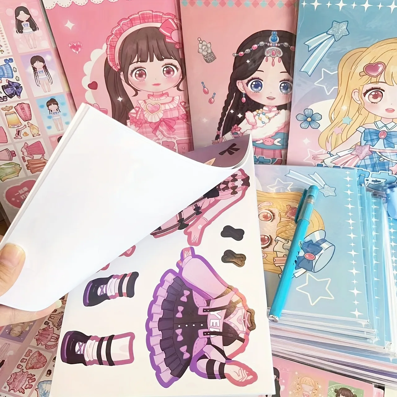 

20 шт., одинаковые наклейки для одежды, мультяшные тихие игры, сувениры для вечеринок, книга ручной работы «сделай сам»