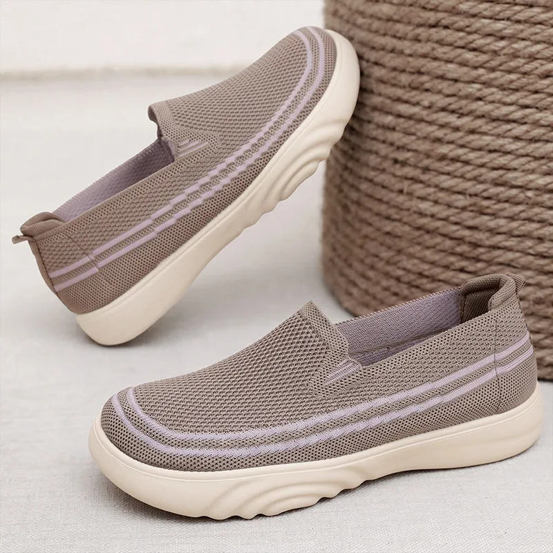 Damen Slip-On Freizeitschuhe zum Gehen, gestricktes Mesh-Obermaterial, atmungsaktiv, leichte EVA-Sohle, bequeme Outdoor-Reise-Loafer – Detail 4