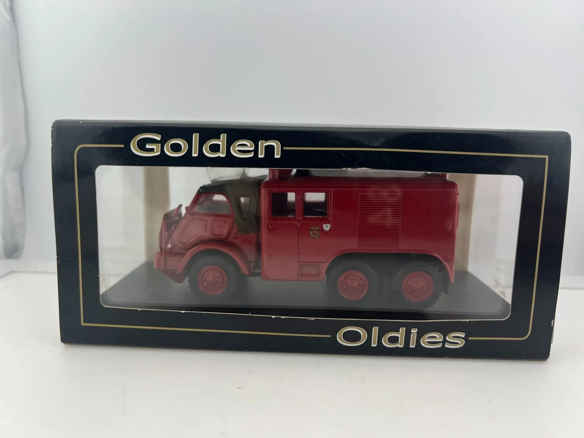 Diecast Golden Oldies Escala 1/50 DAF YA-328 Modelo de carro de resina de motor de bombeiros Brinquedo colecionável presente Lembrança Ornamento de exibição