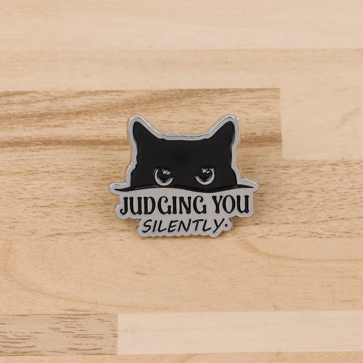 Black Cat Pin Enamel Lapel Pin Badge Pins หมวกเสื้อผ้ากระเป๋าเป้สะพายหลังตกแต่งเครื่องประดับอุปกรณ์เสริมของขวัญ