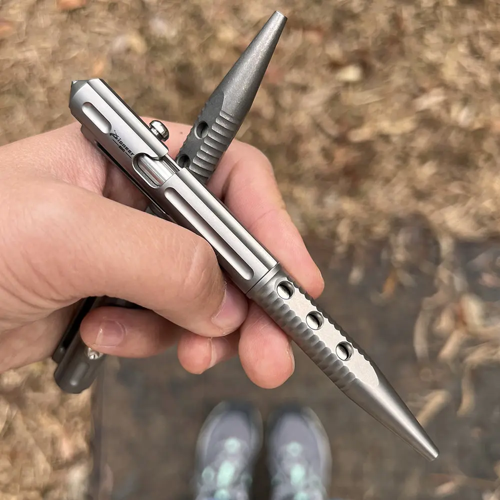 Outdoor Portable EDC Titanium Alloy Self Defense Tactical Pen Car Emergency Window Breaking Tool
