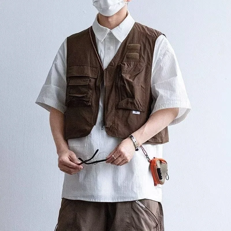 Men's Outdoor Tactical Vest with Zippered Pockets Vintage Inspired Lightweight Jacket for Fishing Camping​