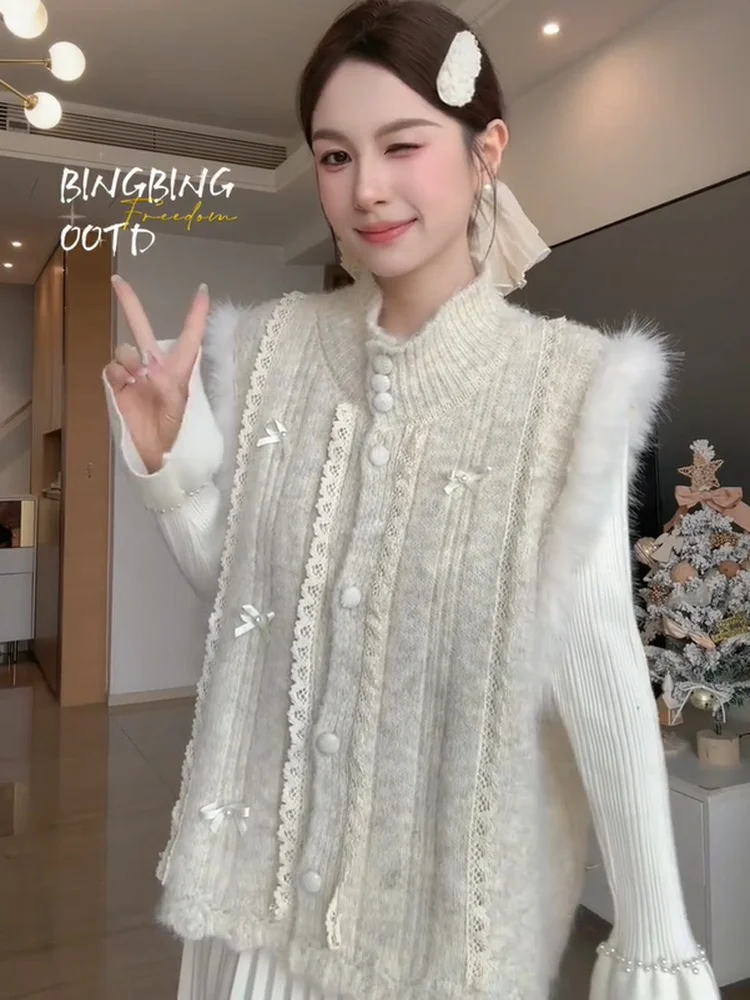 

Stylish White Sweater Vest Women's Autumn Winter Fashionable Outerwear Knot 3D Flower Design Cotton Warm Top