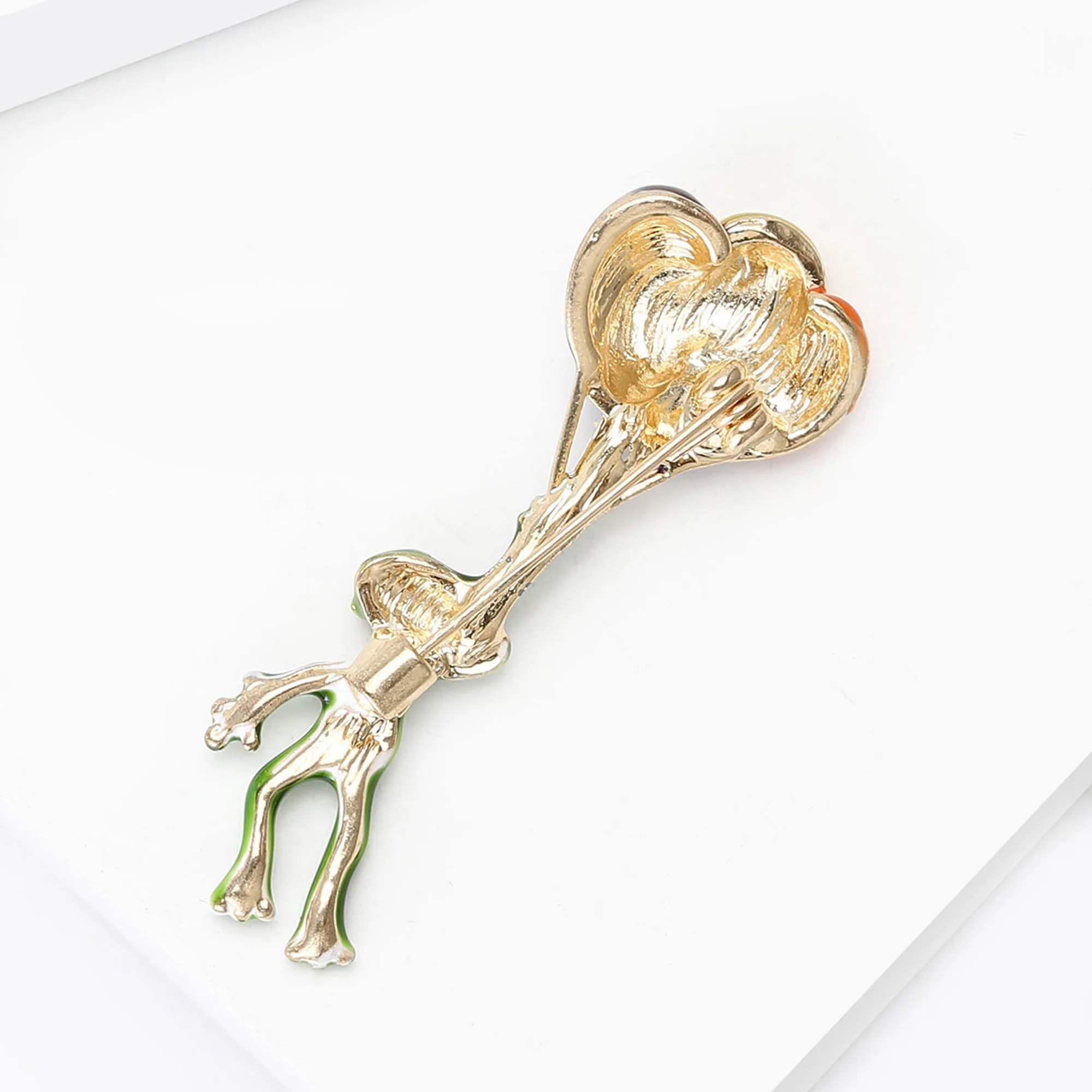 الكلاسيكية المينا الضفدع دبابيس للنساء للجنسين الحيوان دبابيس المفاتيح الحدث حفلة موضة جديدة هدايا مجوهرات اكسسوارات الديكور