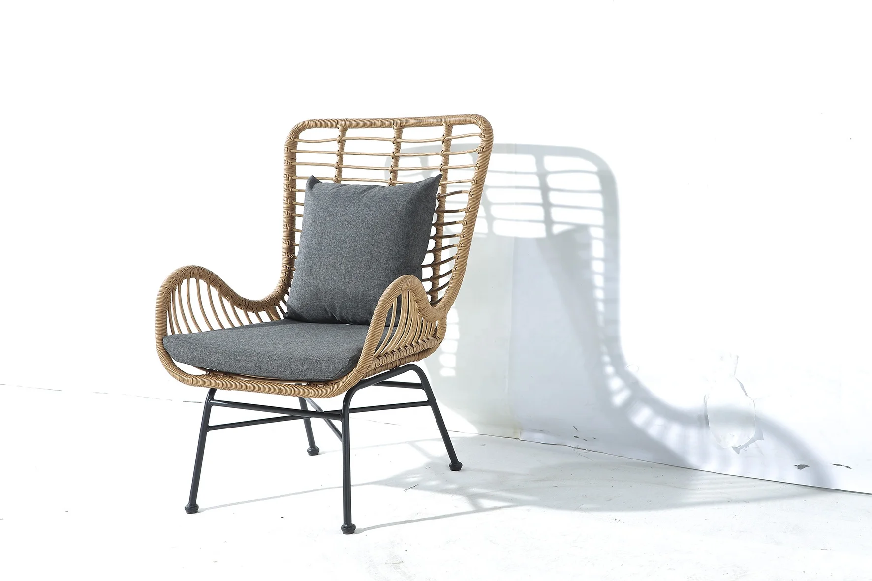 Outdoor Furniture Rattan Garden Chair Sets Rattan Wicker Outdoor Leisure Tables Sets