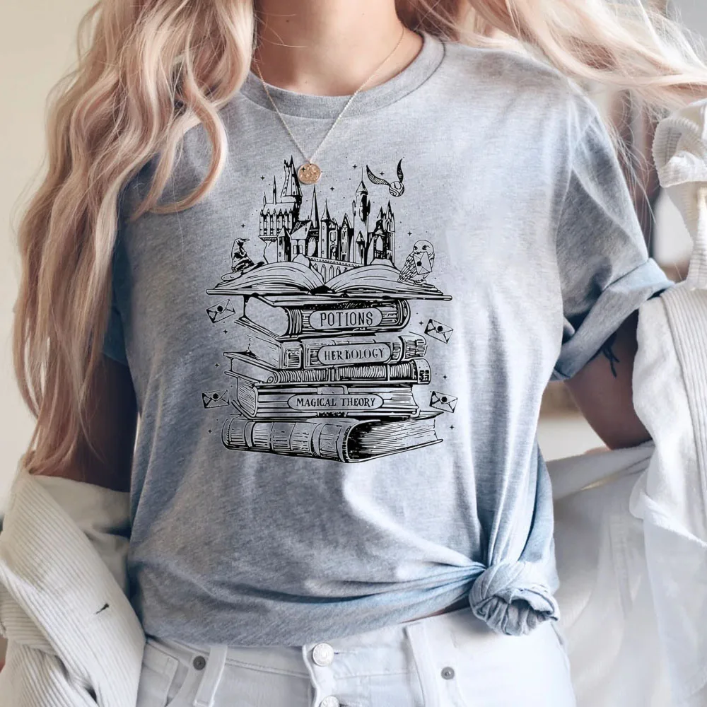 Magiczny zamek koszulka z nadrukiem T-shirty krótka brązowa T-shirty damskie Nerd T Shirt prezent dla czytelników Blusas Mujer De Moda