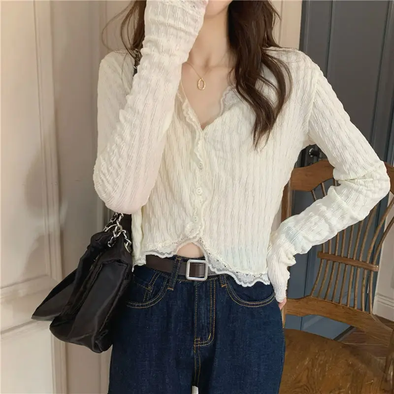 Women\'s cardigan knitted shirt Button long sleeves V-neck Simple and elegant style High quality trendy knitwear tops Gentle Pink