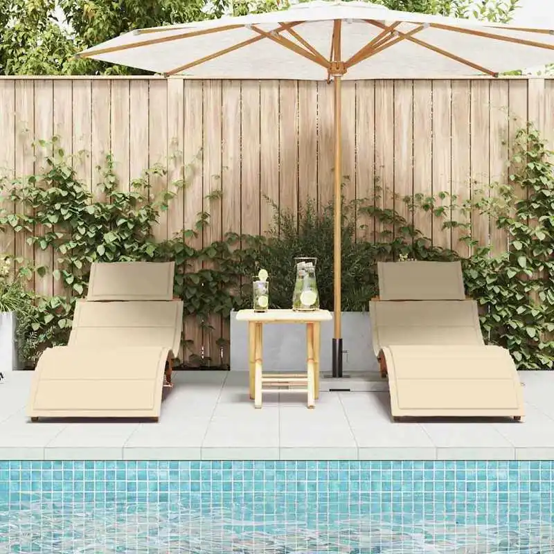 Ensemble de 2 tumbonas solaires couleur beige, dimensions 184 x 55 x 64 cm, fabriquées en bois d'acacia massif résistant aux intempéries, idéales pour terrasse, jardin et zone de piscine, pour le repos et l'exposition au soleil en extérieur.