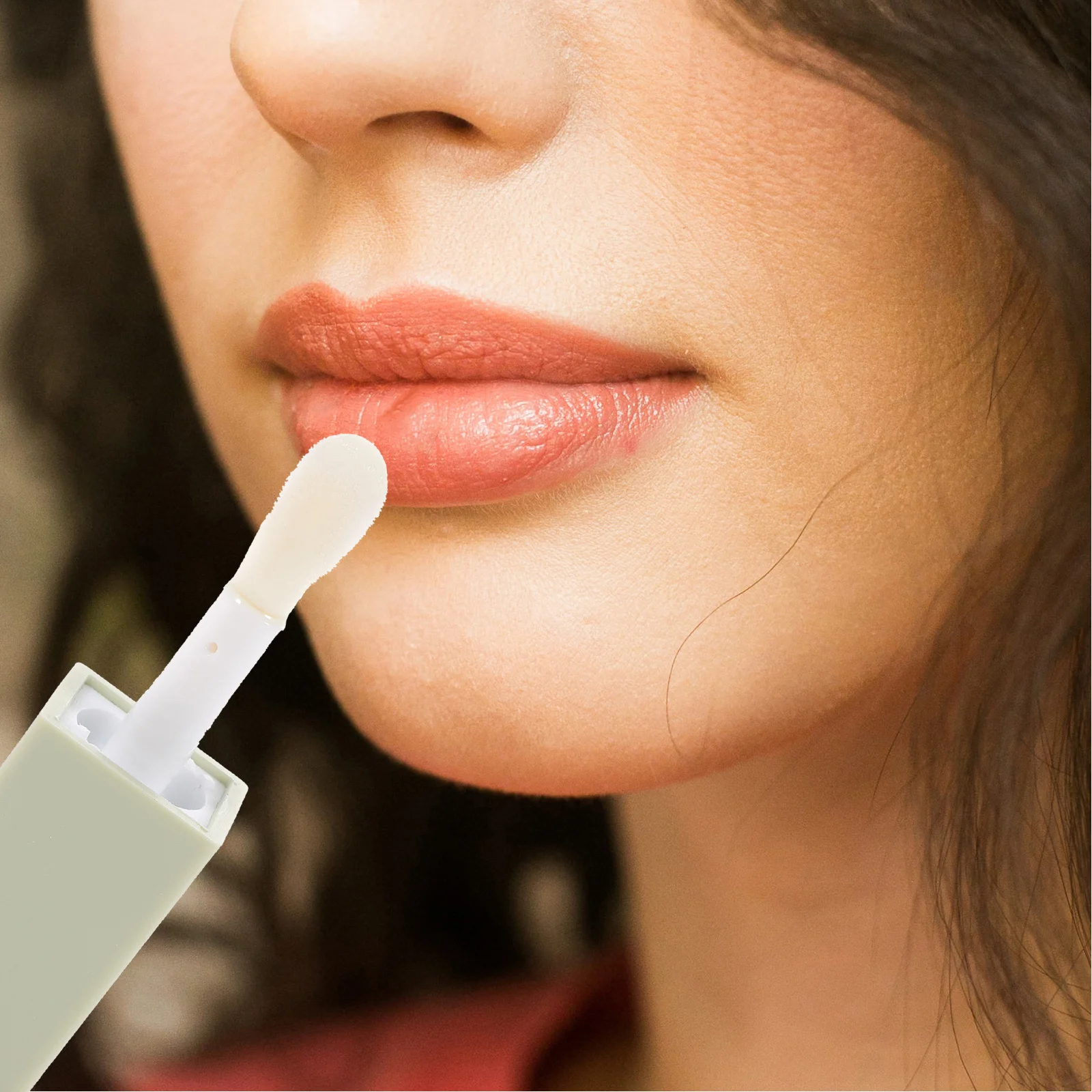 毎日の使用に最適な魅力的なリップグロス 液体の輝き ノンスティック ふっくらとした唇 女性らしい パーティー 結婚式 デートの機会に最適