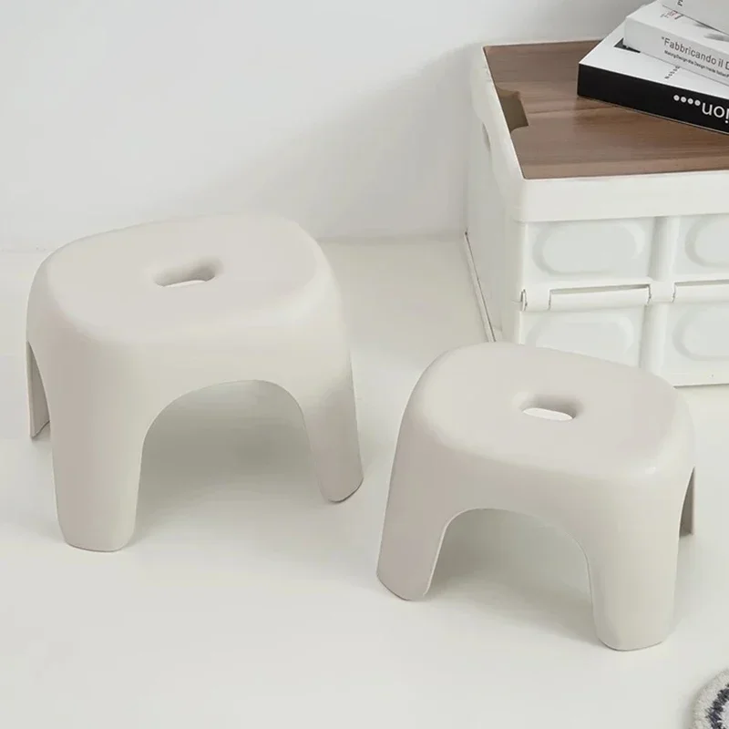 Bedroom Design Stool Nordic Chair Camping Elegant Vanity Stool Ottomans Entrance Portable Sillas Para Sala De Estar Furniture