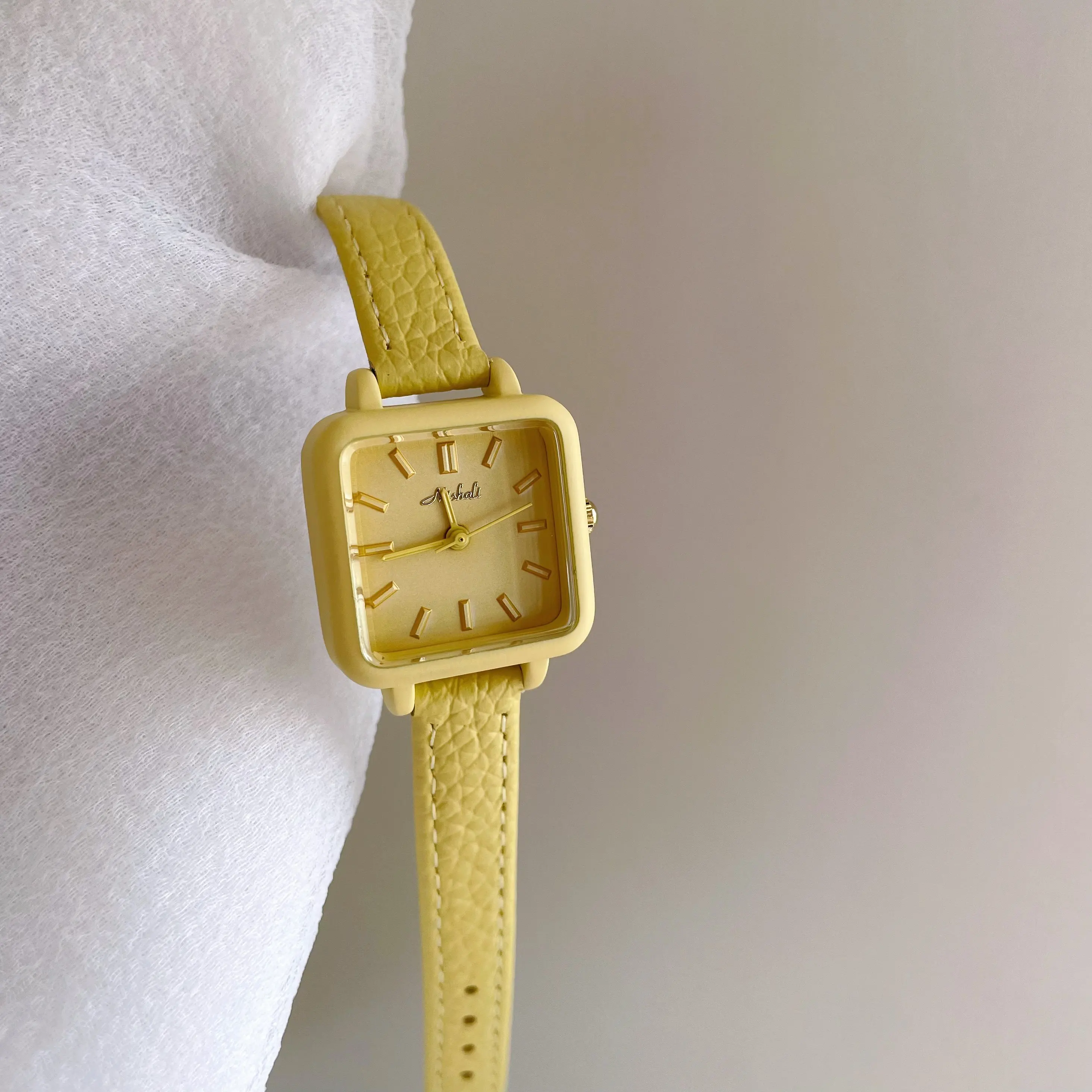 New Light Yellow Square Dial WatchSimple Leather Strap, Small Dial, Perfect For Working Women, Students, And As A Birthday Gift.