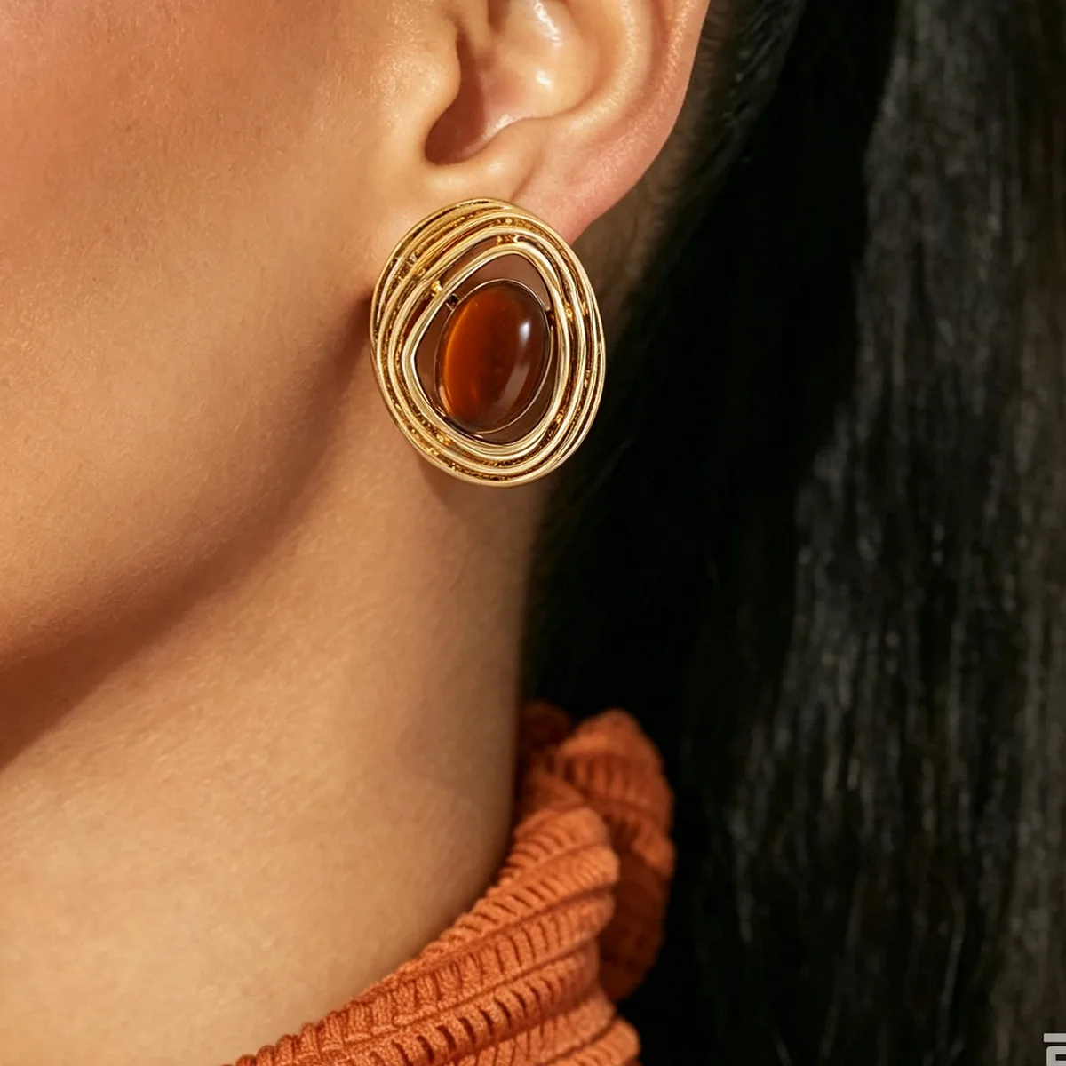 Vintage Fashion Hollow Circle Lines Oval Resin Stud Earrings for Women Irregular Geometric Earings Party Statement Jewelry