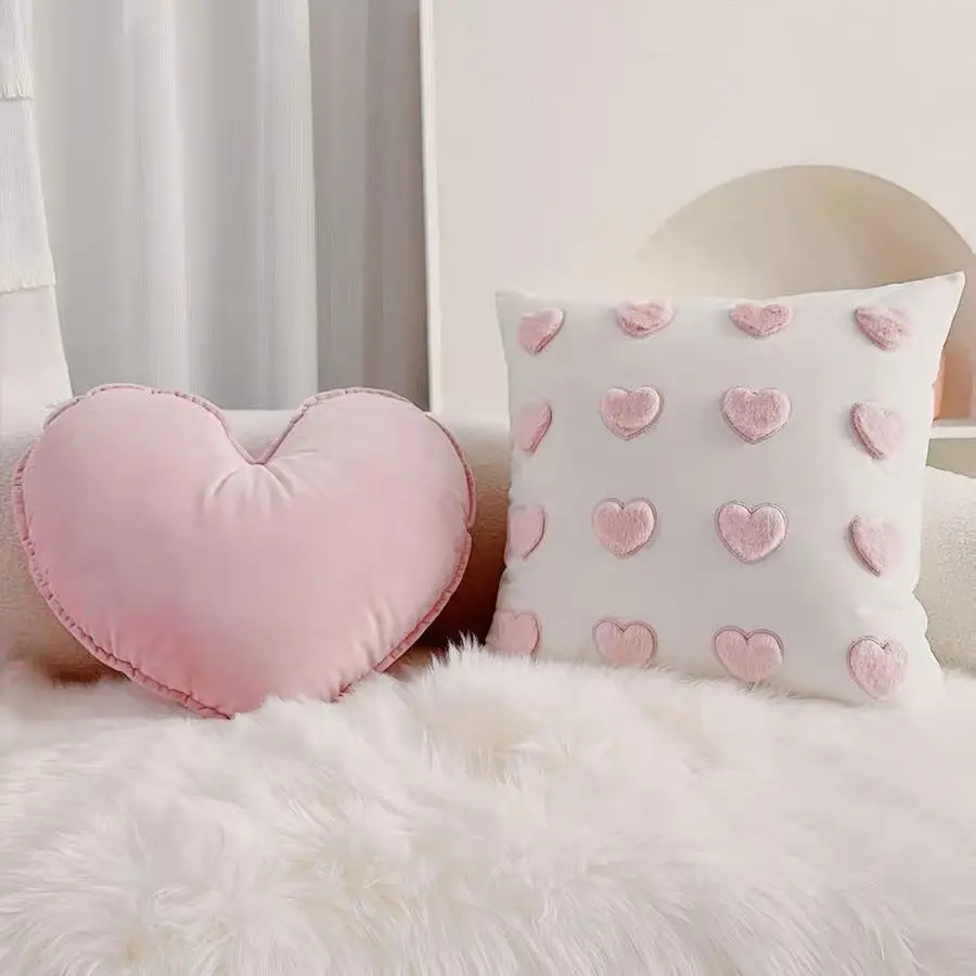 Love plush pink pillow ins sofa bedside princess style cushion bed bay window girl heart pillow Internet celebrity