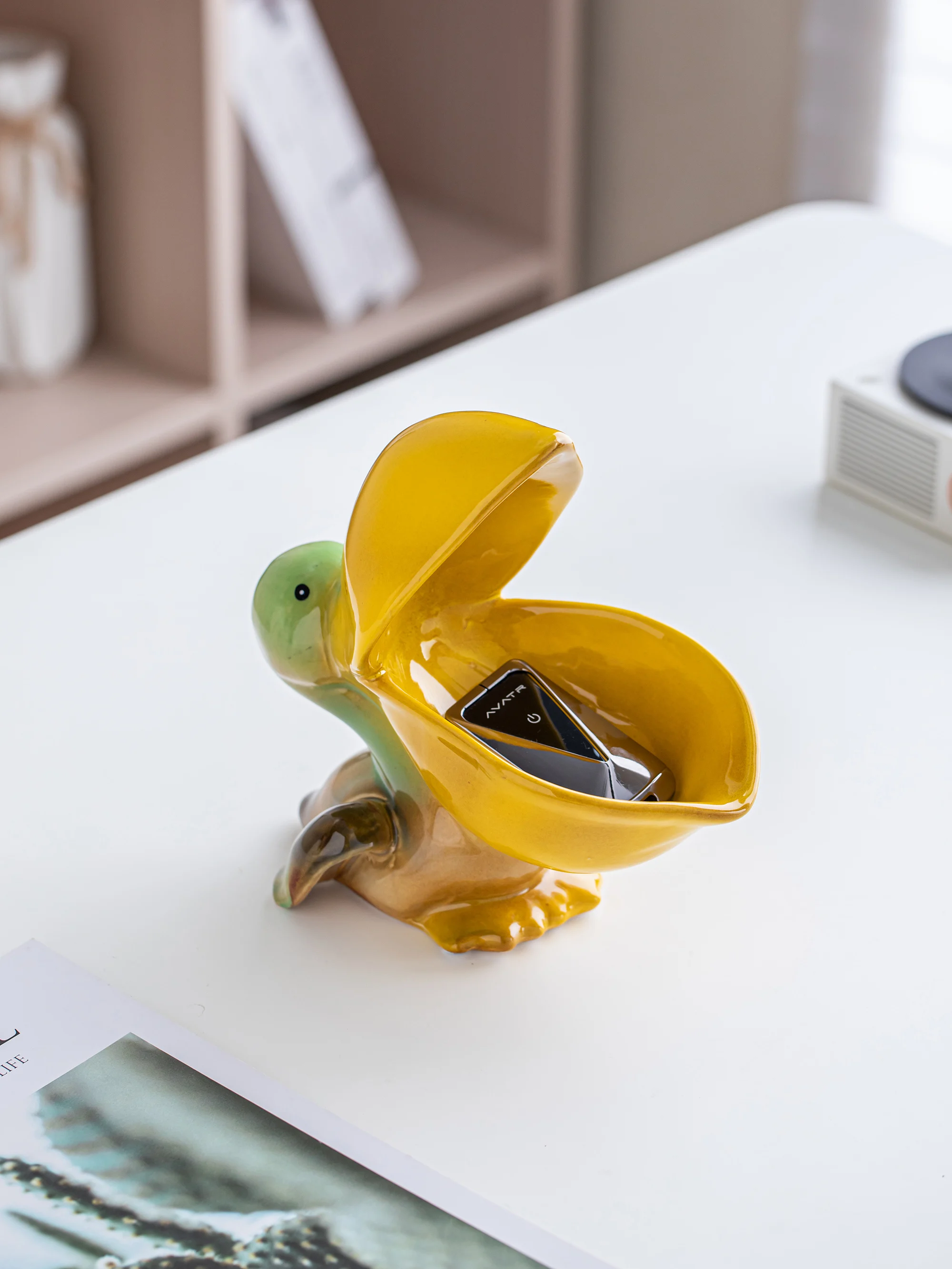 Creative Ceramic Pelican Wealth Attracting Large Mouth Bird Fruit Tray Soap Box Storage Home Decoration Entrance Key Holder