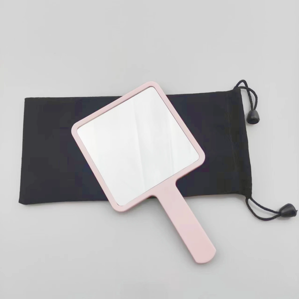 3-teiliger Hand-Schmink spiegel Tragbarer kleiner Spiegel mit quadratischen Spiegeln und super weichem Puder-Puff-Reise material