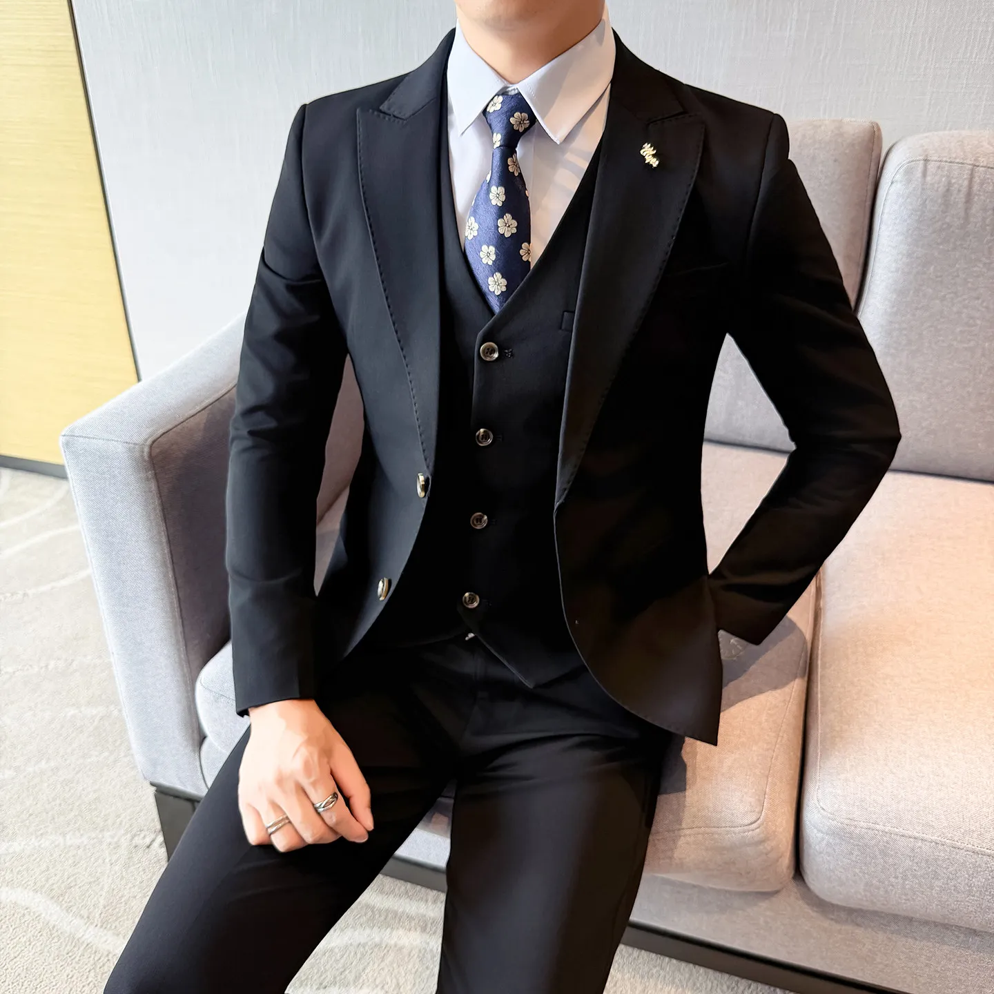 High-Quality Fashionable Casual Autumn Winter Two-Button Men's Suit Three-Piece Set Business Commute Formal Dress