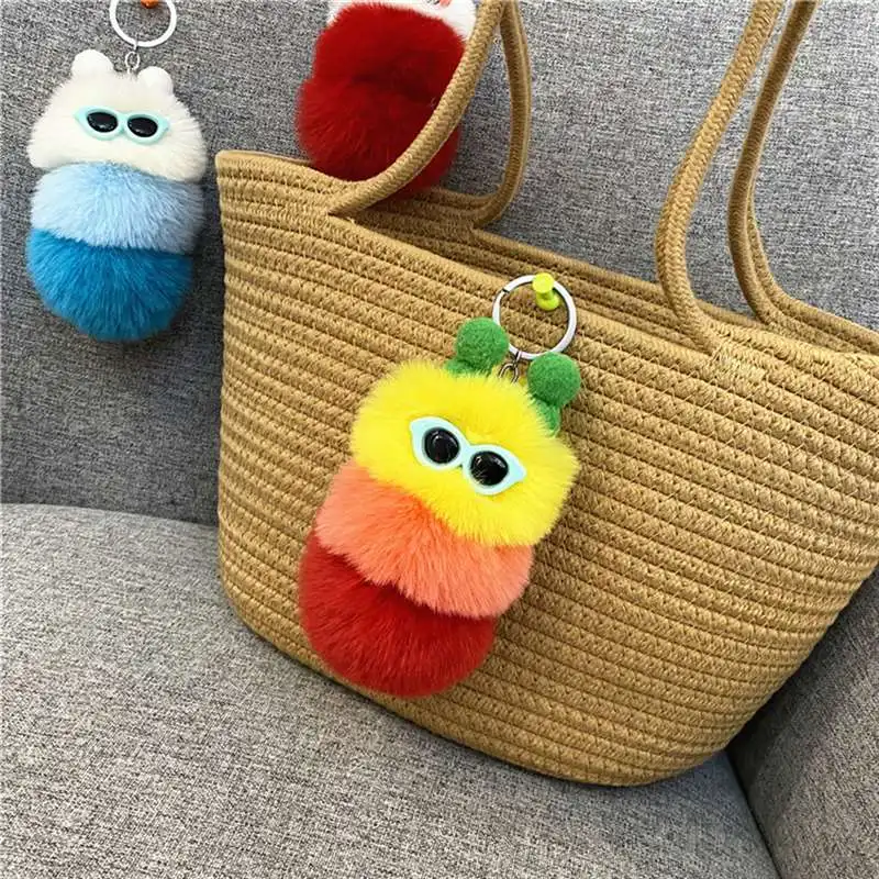 Breloque en peluche de dessin animé pour fille, pompon drôle, chenille en peluche, clé de beurre, sac à dos, pendentif de voiture, accessoires de bijoux, offre spéciale