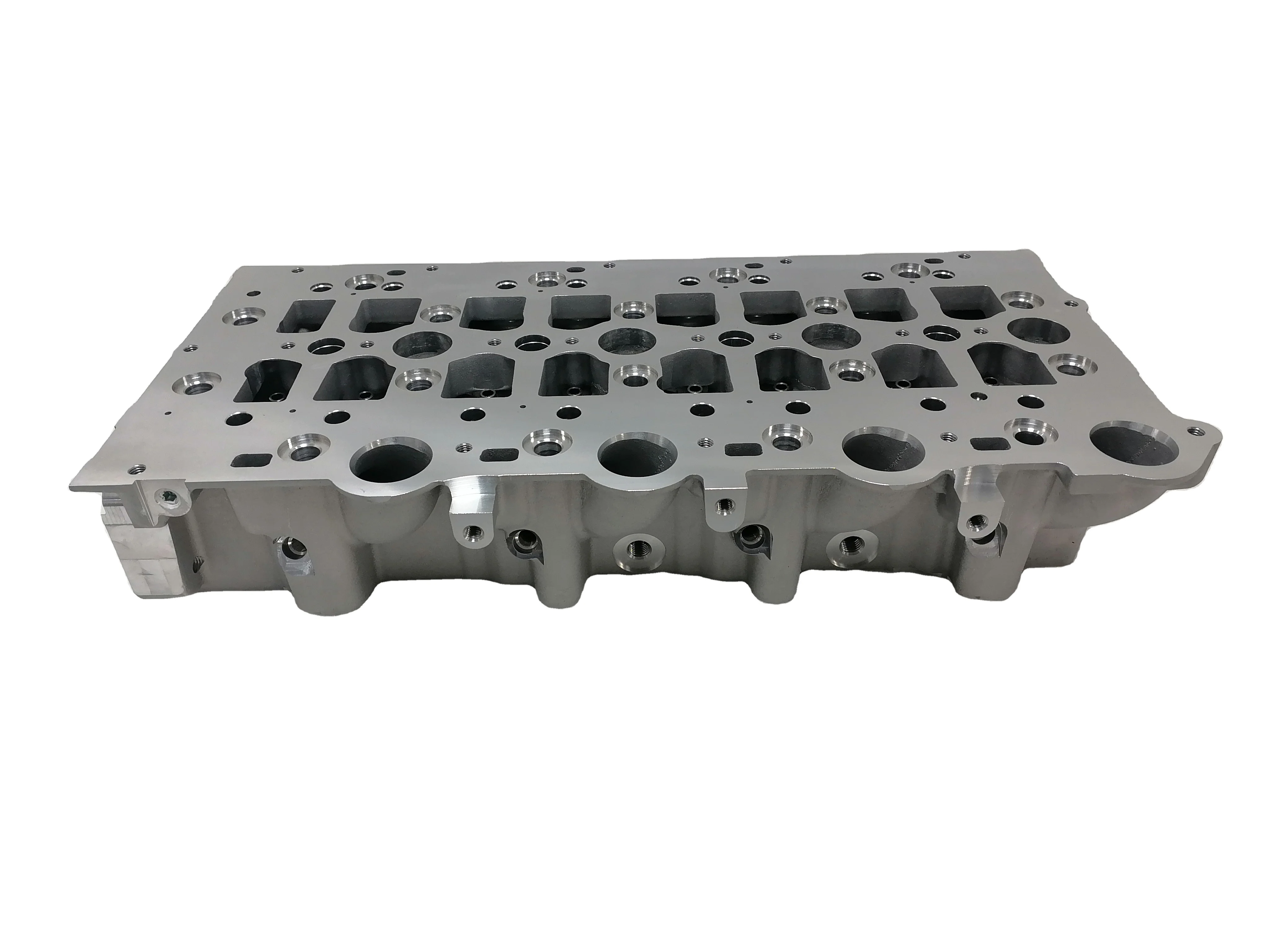 Hot Selling New Condition High Quality LANDWIND Standard Displacement R425 2.5T Empty Cylinder Head For VM
