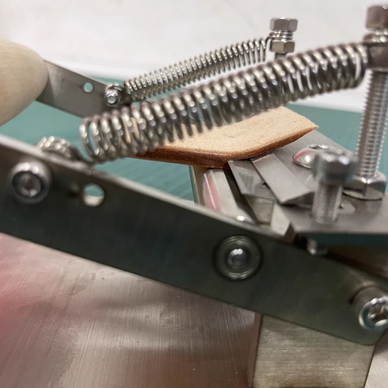 آلة تقشير الجلد المصنوعة يدويًا، حزام جلدي، مجرفة أرق، جلد مصنوع يدويًا #6