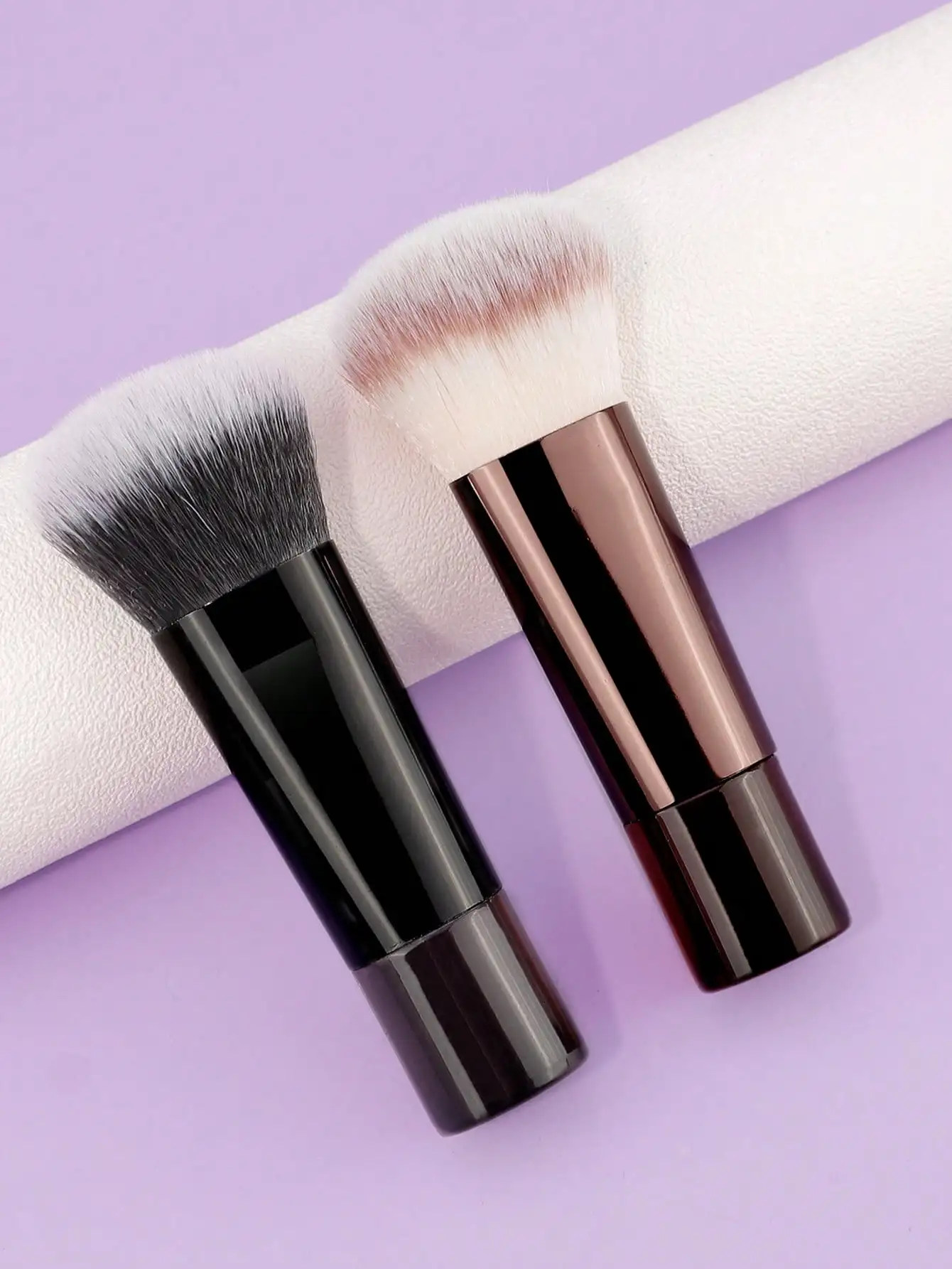 Portable Mini Short Handle Makeup Brush Soft Bristles Foundation Blush Powder Blending Face Cosmetic Beauty Tool