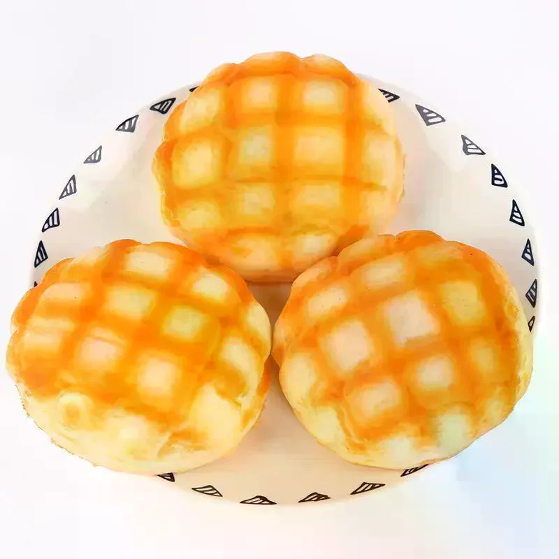 /GJ/Simulation Sesame Pineapple Bread Squeeze Toy Soft Elastic Cake Toys Elastic Slow Rebound Squeeze Stress Relief Toys Cute