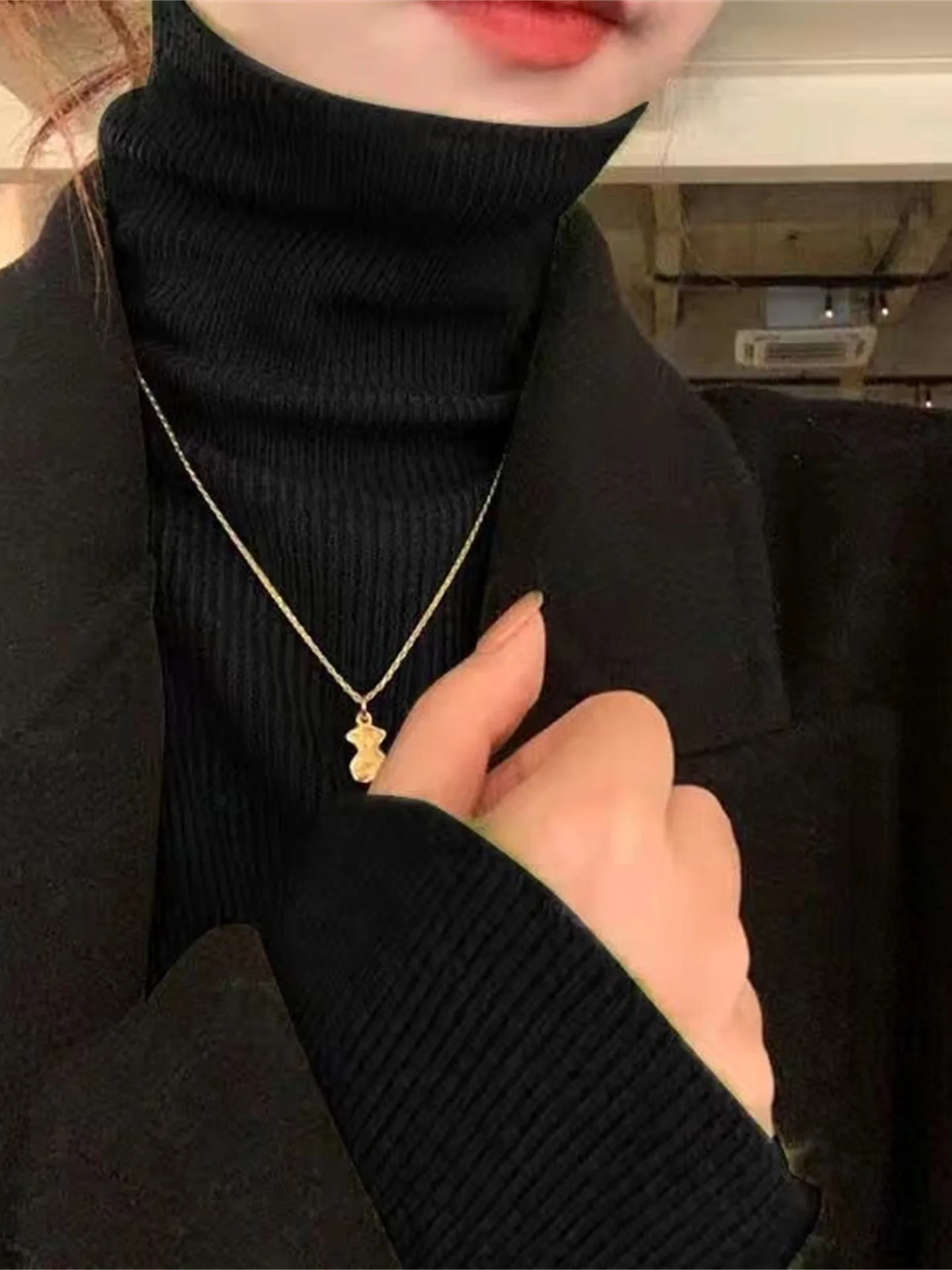 Women's High Collar Slim Fit Knitted Base irt Inner Wear Tight Beautiful Top Can Be Worn outside Sweater Winter Faion