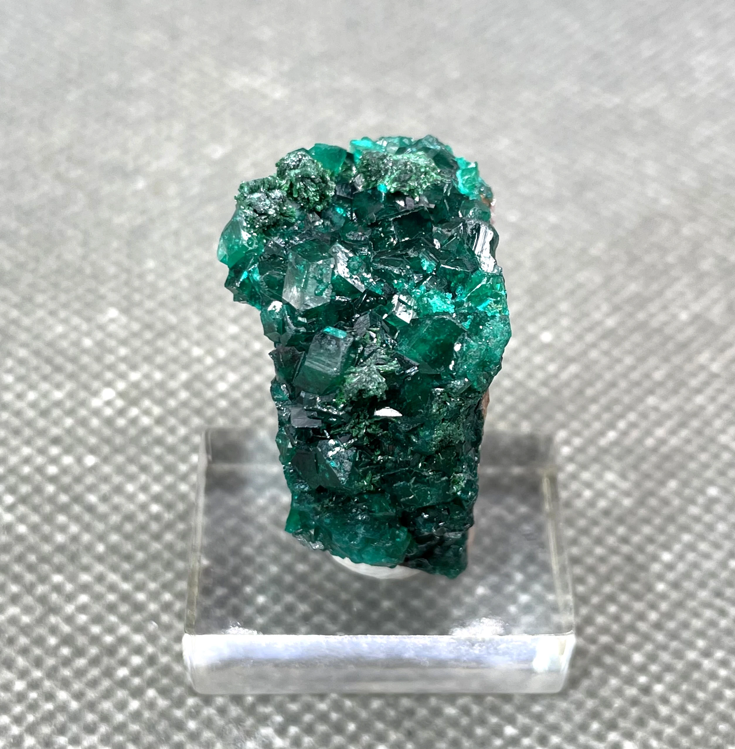 

Very rare! 100% Natural Congo green Dioptase Mineral specimen stones and crystals quartz gemstones + base size 3*2cm