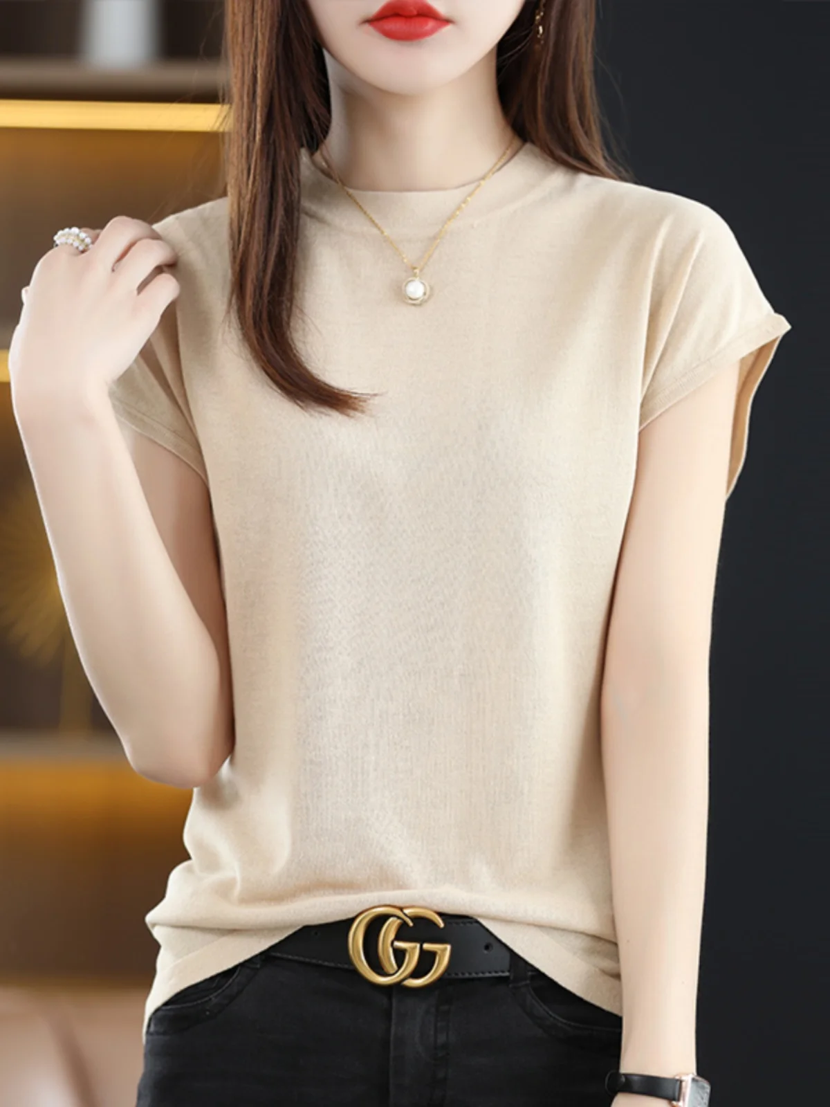 

Новая коллекция 2024: Женская повседневная майка-топ из ледяного шелка с круглым вырезом, удобная и дышащая, для ношения как нижний слой или как самостоятельная верхняя одежда.